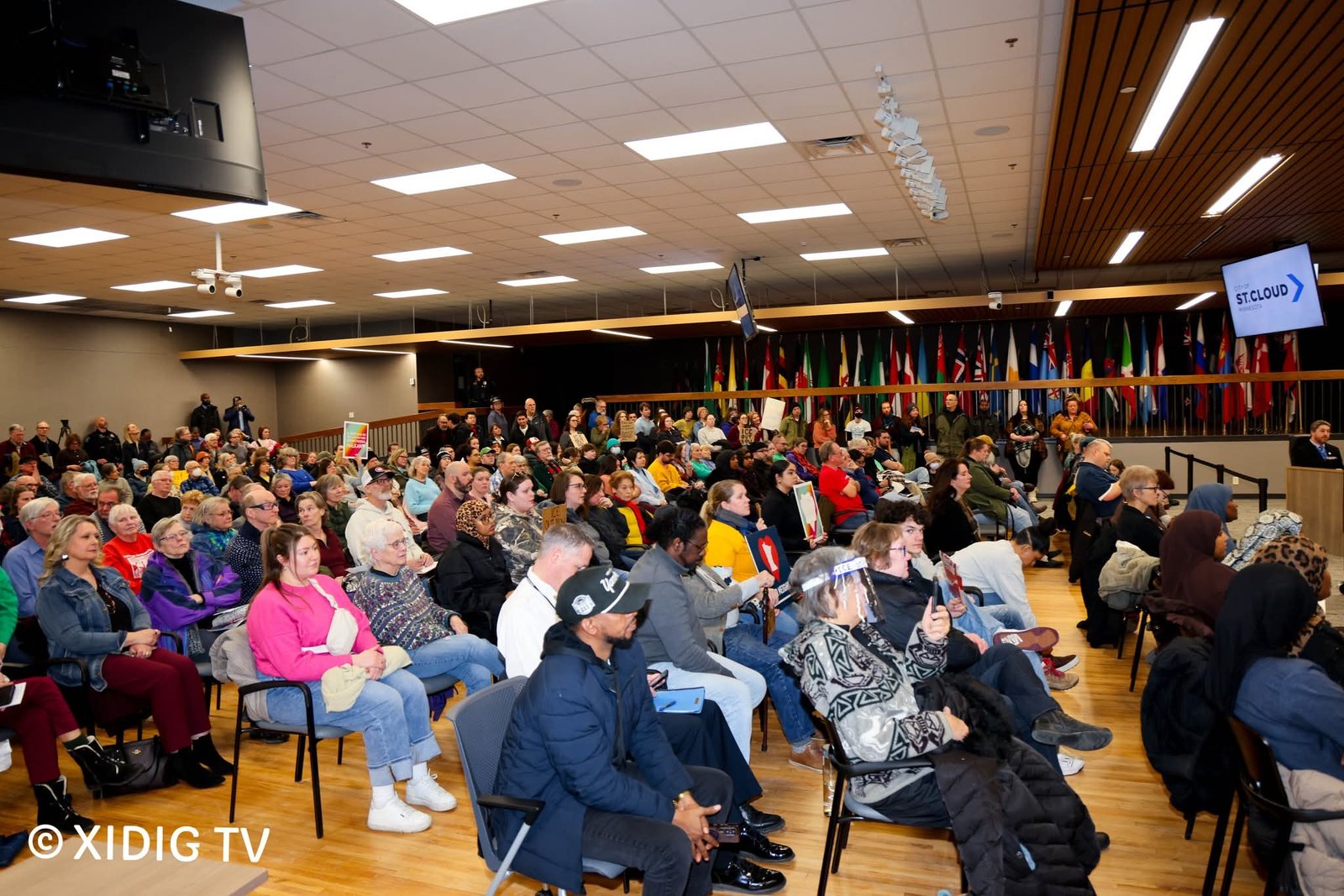 Somali Community Hubs Fall Silent as Operation Metro Surge Takes Hold